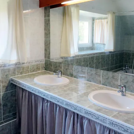 Astruga - Gdm101 By Interhome *