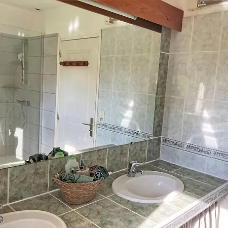 Astruga - Gdm101 By Interhome